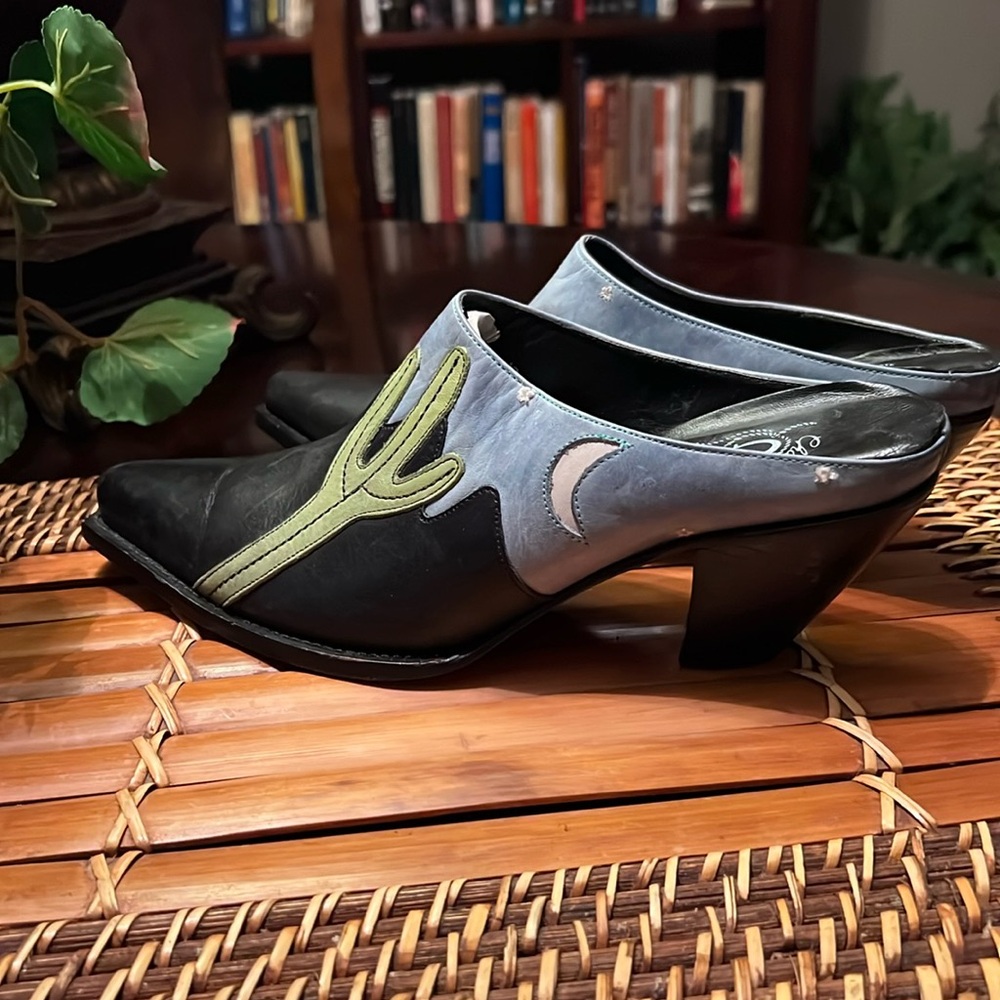 Lucchese Charlie Horse Mules - color black/blue. With green cactus.